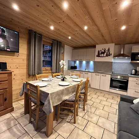 Nouveau A La Location Keranguen 5 Cosy Au Coeur Du Village, Proche Pistes Et Commerces
