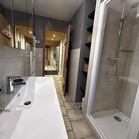 Apartamento Nouveau A La Location Keranguen 5 Cosy Au Coeur Du Village, Proche Pistes Et Commerces *